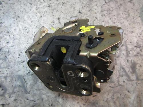 Used Rear left lock NISSAN X-TRAIL I (T30) 2.2 DCi (114 hp) 3835479