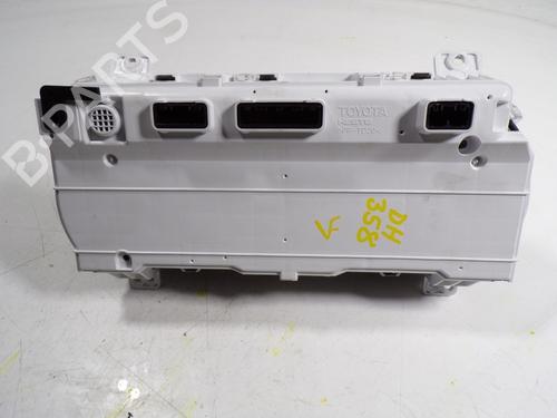 Instrument cluster TOYOTA HILUX VIII Pickup (_N1_)  | BP9084294C47 