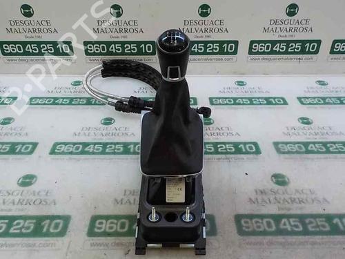 Used Gear lever Gear lever VW GOLF VII (5G1, BQ1, BE1, BE2) [2012-2021] 7412323 7412323