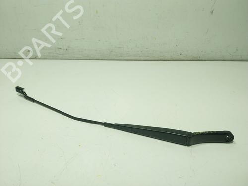 front-windshield-wiper-arm-seat-leon-sportstourer-kl8-kld-2020-30110554 main image