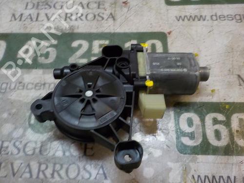 Used Right front window motor Right front window motor SEAT LEON ST (5F8) 1.6 TDI (110 hp) 4000203 4000203
