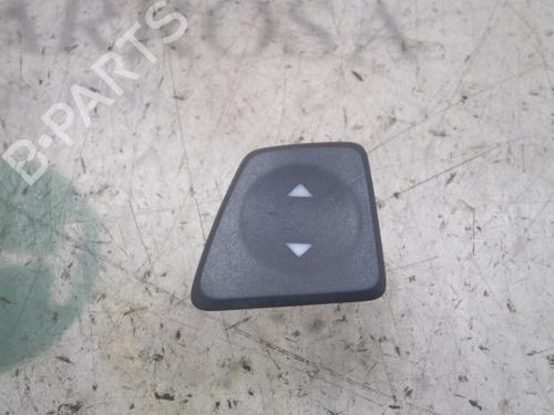 Used Right front window switch Right front window switch FIAT 500 (312_) 1.2 (312AXA1A) (69 hp) 3821082 3821082