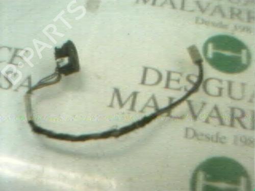 Used Left front window switch Left front window switch OPEL CORSA B (S93) 1.4 i 16V (F08, F68, M68) (90 hp) 3774567 3774567