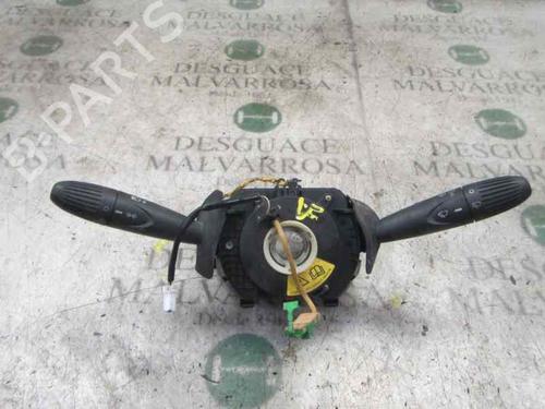 Used Headlight switch Headlight switch FIAT PUNTO (188_) 1.2 16V 80 (188.233, .235, .253, .255, .333, .353, .639,... (80 hp) 3847313 3847313