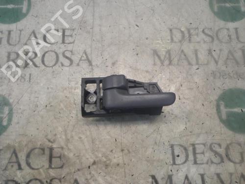 Rear left interior door handle TOYOTA RAV 4 II (_A2_) 2.0 D 4WD (CLA20_, CLA21_) (116 hp) 3806441