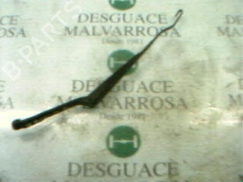 Used Front windshield wiper arm DAEWOO LANOS (KLAT) 1.6 16V (106 hp) 3786090