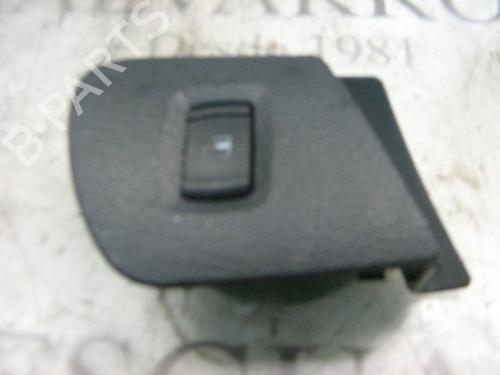 Used Right front window switch Right front window switch SKODA OCTAVIA I (1U2) [1996-2010] 3784518 3784518