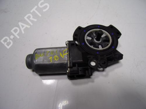 Used Right rear window motor HYUNDAI ix35 (LM, EL, ELH) 1.7 CRDi (116 hp) 15853753