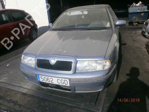 Right taillight SKODA OCTAVIA I (1U2) 1.6 | BP3861907C35 