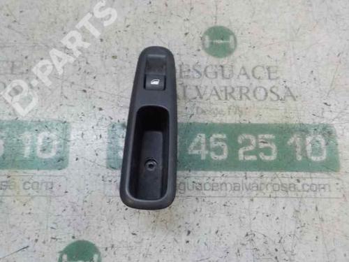 Used Right rear window switch Right rear window switch PEUGEOT 5008 (0U_, 0E_) 2.0 HDi 150 / BlueHDi 150 (150 hp) 4829190 4829190