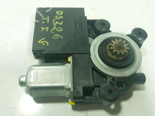 Used Left rear window motor Left rear window motor VOLVO V50 (545) D2 (114 hp) 39541835 39541835