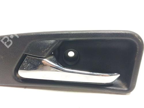 Used Front left interior door handle Front left interior door handle 37697457 37697457