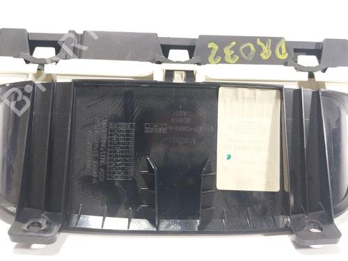 Instrument cluster LAND ROVER DISCOVERY IV (L319) 3.0 TD 4x4 | BP27582950C47 
