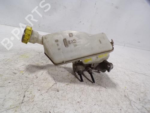 Used Brake master cylinder Brake master cylinder CITROËN C-ELYSEE (DD_) 1.6 BlueHDi 100 (99 hp) 8136727 8136727
