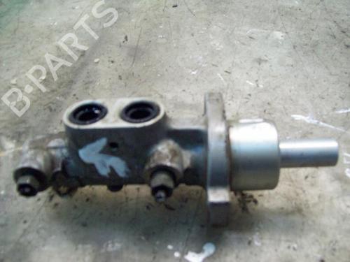 Used Brake master cylinder Brake master cylinder PEUGEOT 206 CC (2D) 1.6 16V (2DNFUF, 2DNFUR) (109 hp) 3767434 3767434