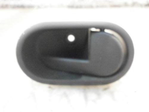 Used Front right interior door handle Front right interior door handle FORD FIESTA V (JH_, JD_) 1.4 TDCi (68 hp) 3734533 3734533