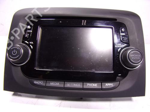 Used Display monitor FIAT 500L (351_, 352_) 1.3 D Multijet (199LXY1A, 199LXY11) (84 hp) 15689931