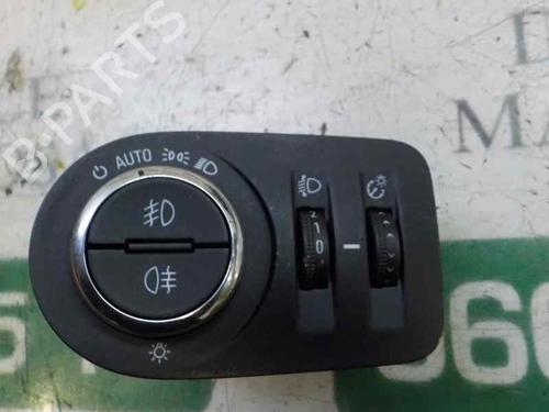 Used Headlight switch OPEL CORSA E (X15) 1.4 (08, 68) (90 hp) 5763990
