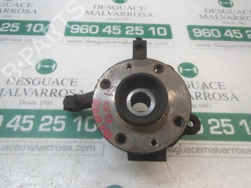 Used Right front steering knuckle Right front steering knuckle RENAULT TWINGO II (CN0_) 1.2 16V (CN04, CN0B) (75 hp) 3877796 3877796