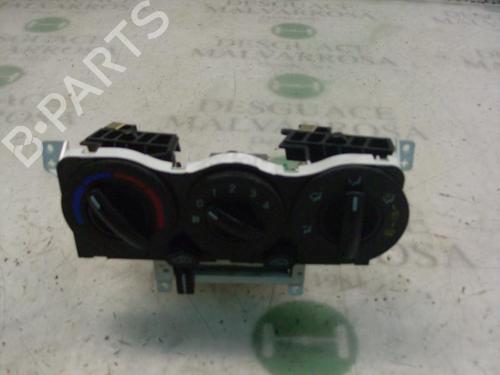 Commande Chauffage HYUNDAI GETZ (TB) 1.1 (67 hp) 3741237