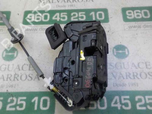 front-right-lock-vw-t-roc-a11-d11-10-tsi-2017-5246895 main image