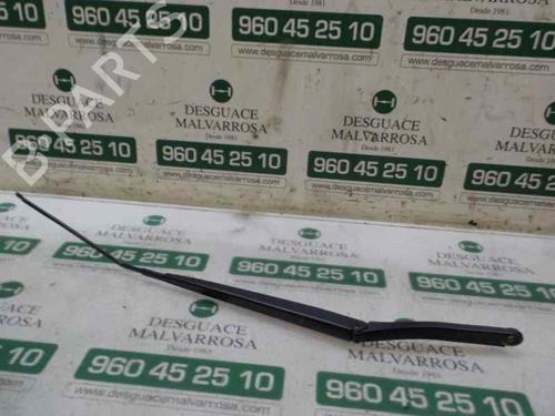 Used Front windshield wiper arm Front windshield wiper arm RENAULT CLIO IV (BH_) 1.5 dCi 110 (110 hp) 5100151 5100151