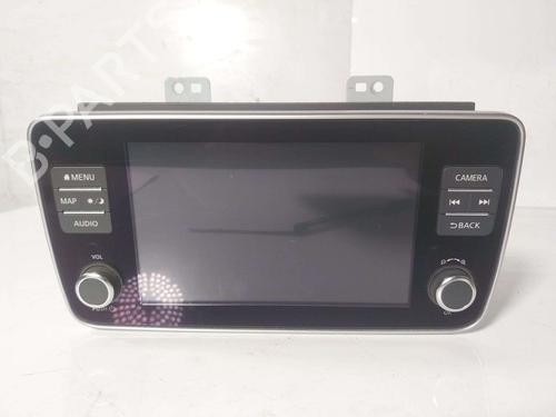 Used Radio Radio NISSAN LEAF (ZE1) Electric (150 hp) 39698338 39698338