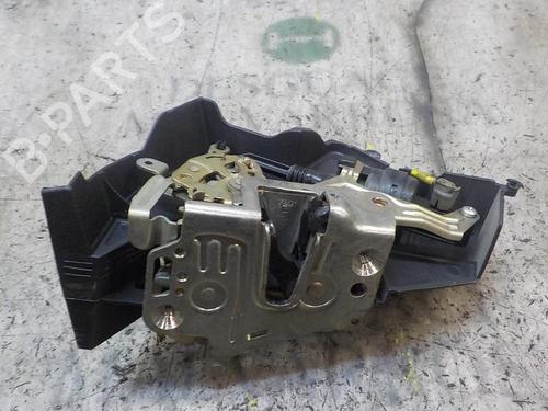 Used Rear left lock MERCEDES-BENZ E-CLASS (W210) [1995-2003]  3848479