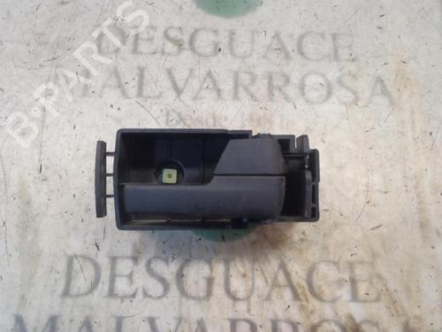 Used Front right interior door handle Front right interior door handle FORD TOURNEO CONNECT 1.8 TDCi (90 hp) 3809688 3809688