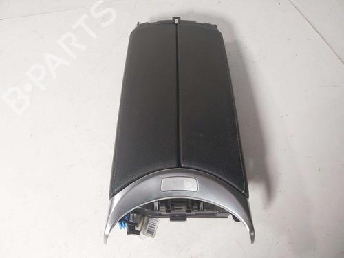 Used Armrest / Center console Armrest / Center console 39386971 39386971