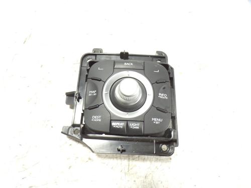 Used Switch Switch RENAULT MEGANE III Hatchback (BZ0/1_, B3_) 1.5 dCi (BZ0C) (90 hp) 8420570 8420570