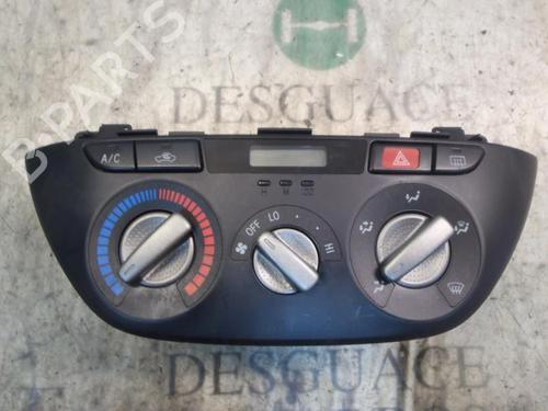 AC-Styringsenhed/Manøvreenhed TOYOTA RAV 4 II (_A2_) 2.0 4WD (ACA21, ACA20) (150 hp) 3813867