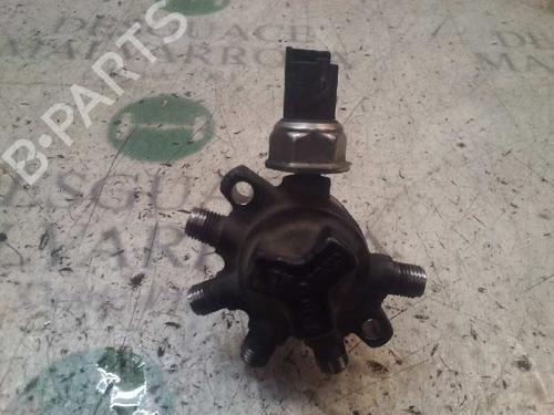 Used Injection rail Injection rail 3827832 3827832