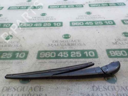 Used Rear windshield wiper arm Rear windshield wiper arm 6474261 6474261