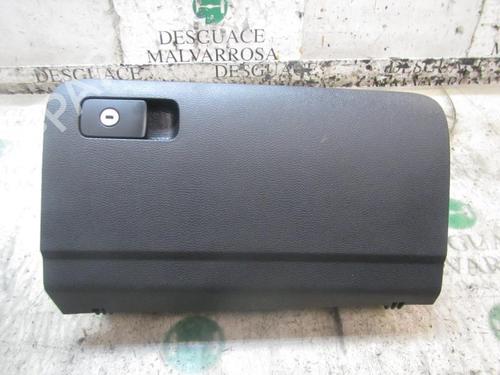 Used Glove box Glove box 4011085 4011085