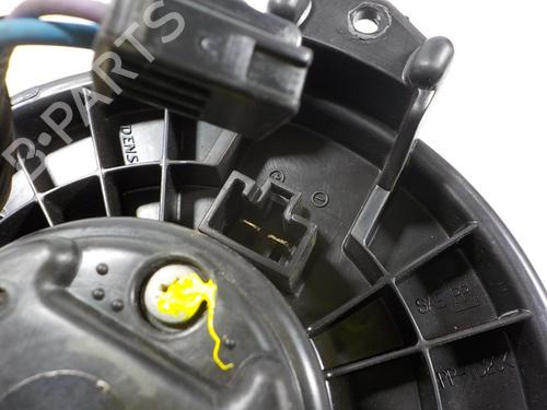 Heater blower motor TOYOTA YARIS (_P13_) 1.0 (KSP130_, KSP130) | BP13057050M62