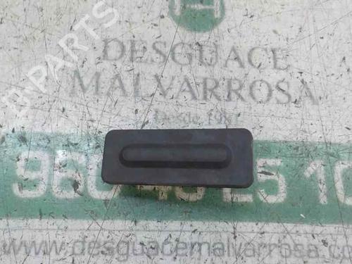 Used Tailgate handle Tailgate handle CITROËN C4 CACTUS 1.2 THP 110 (110 hp) 4829156 4829156
