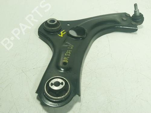 Used Right front suspension arm RENAULT CLIO V (B7_) 1.5 Blue dCi 100 (B7AD) (101 hp) 31665103