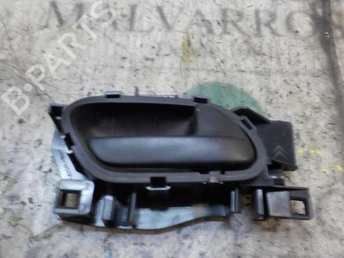 Used Front right interior door handle Front right interior door handle PEUGEOT PARTNER Box Body/MPV 1.6 HDi 90 (92 hp) 4006634 4006634