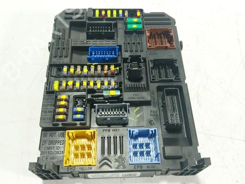 Used Fuse box Fuse box CITROËN C3 III (SX) 1.2 PureTech 82 (83 hp) 27490990 27490990
