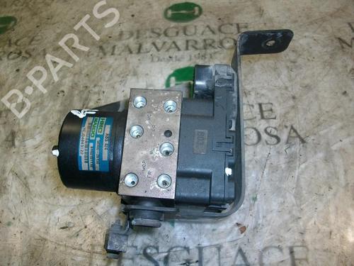 Used ABS pump HYUNDAI SANTA FÉ I (SM) 2.0 CRDi 4x4 (113 hp) 3740941