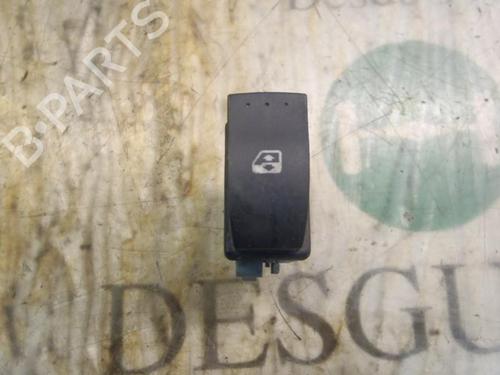 Used Right rear window switch Right rear window switch RENAULT MEGANE II (BM0/1_, CM0/1_) 1.5 dCi (BM0F, BM0T, BM2B, CM0F, CM0T) (82 hp) 3813984 3813984