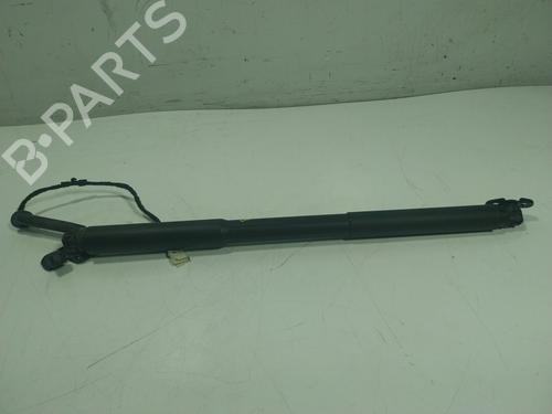Used Tailgate lift support BMW 3 Touring (F31) 316 d (116 hp) 17384661