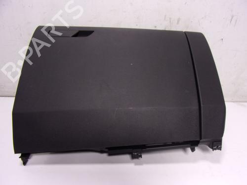 Used Glove box Glove box CUPRA LEON Sportstourer (KL8, KU8, KUD) 1.4 e-HYBRID (204 hp) 15877551 15877551
