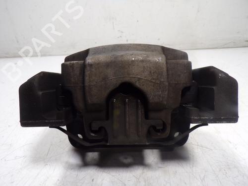 Used Right front brake caliper BMW 5 Touring (F11) 520 d xDrive (184 hp) 15087024