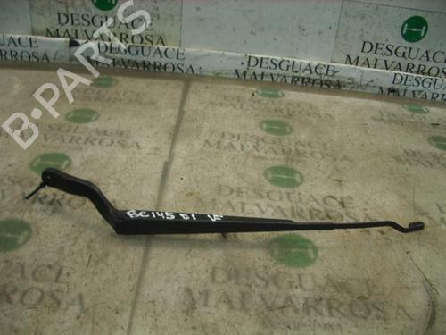 Used Front windshield wiper arm FORD FIESTA V (JH_, JD_) 1.4 TDCi (68 hp) 3785647