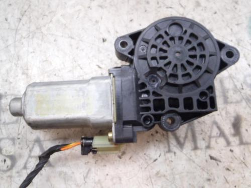 Used Right rear window motor Right rear window motor KIA CERATO I Hatchback (LD) 2.0 CRDi (112 hp) 4015829 4015829