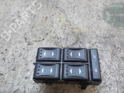 Interrupteur de vitre avant gauche FORD MONDEO III Turnier (BWY) 2.0 TDCi (130 hp) 3851527