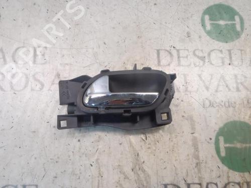 Used Front left interior door handle PEUGEOT 407 (6D_) 2.0 HDi 135 (6DRHRH, 6DRHRE, 6DRHRG, 6DRHRJ) (136 hp) 3810026