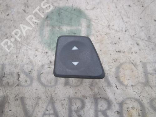 Used Left front window switch Left front window switch FIAT 500 (312_) 1.2 (312AXA1A) (69 hp) 3821074 3821074